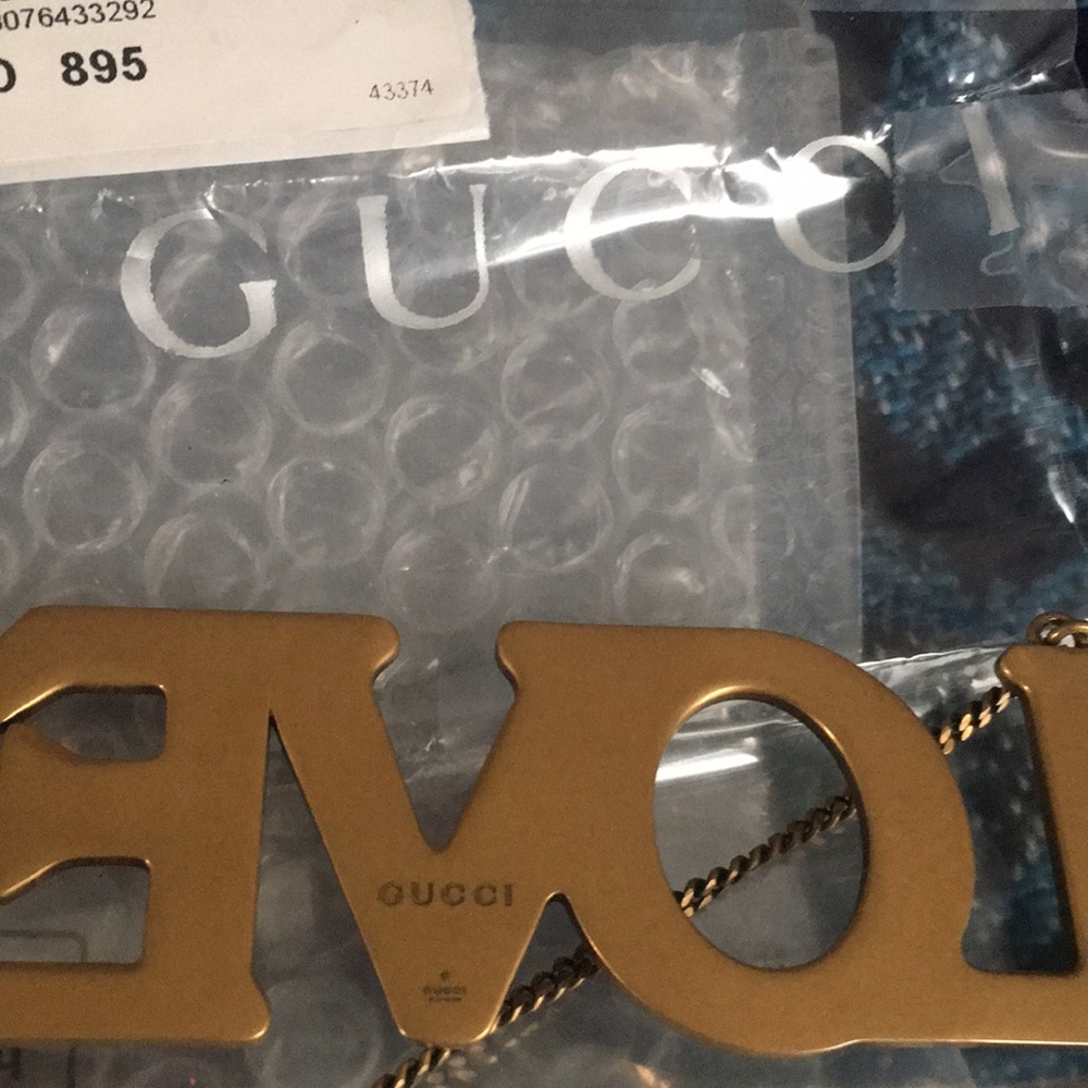 Gucci Multicolor 'Loved' Bog necklace w logo gg clasp